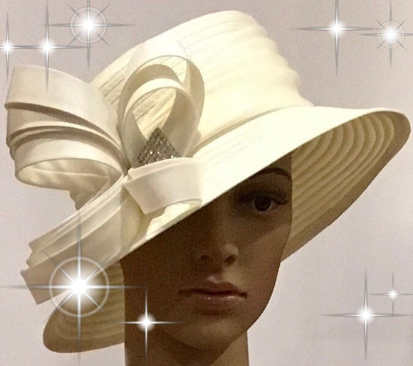 200-013 White Satin Brooch Hat